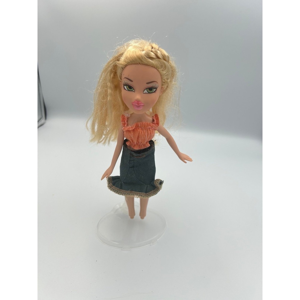 Bratz Strut It Cloe